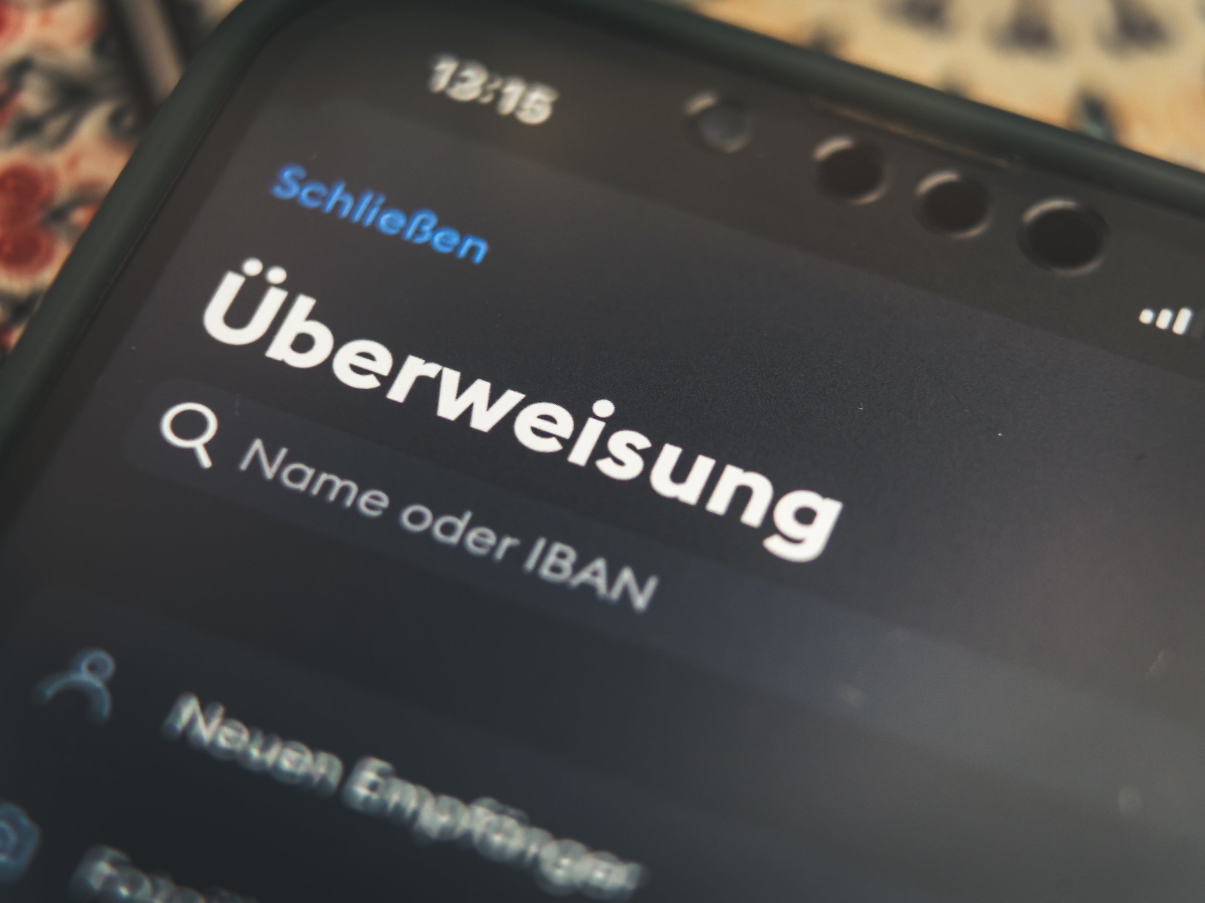 Alle Bank-Kunden betroffen: Das ändert sich bei der Überweisung ab 2025