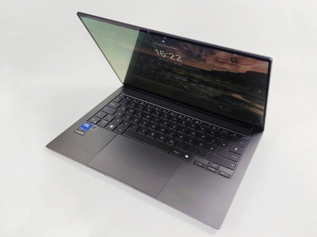 ASUS Zenbook S 14