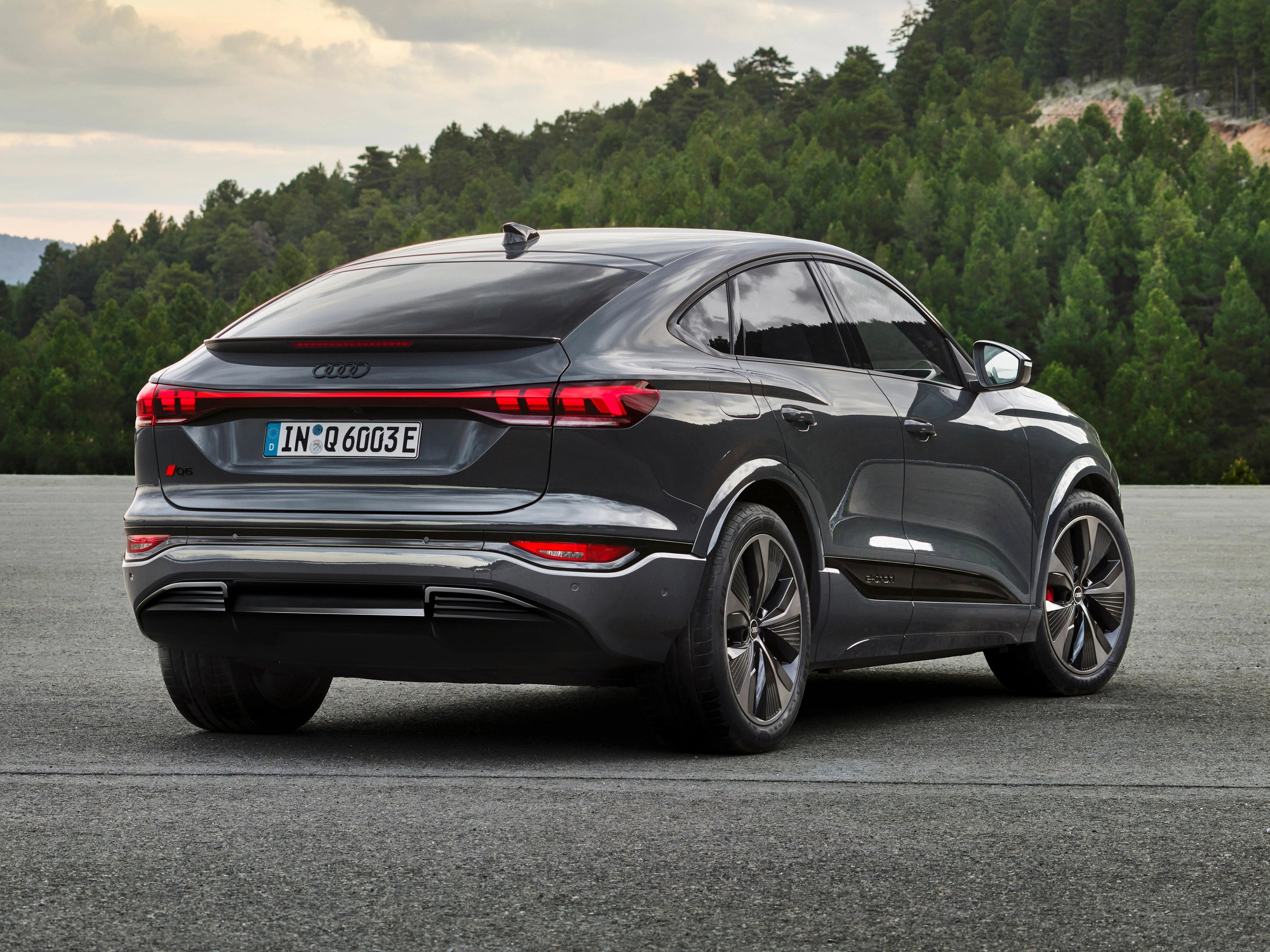 Foto: E-auto Audi Q6 Sportback e-tron