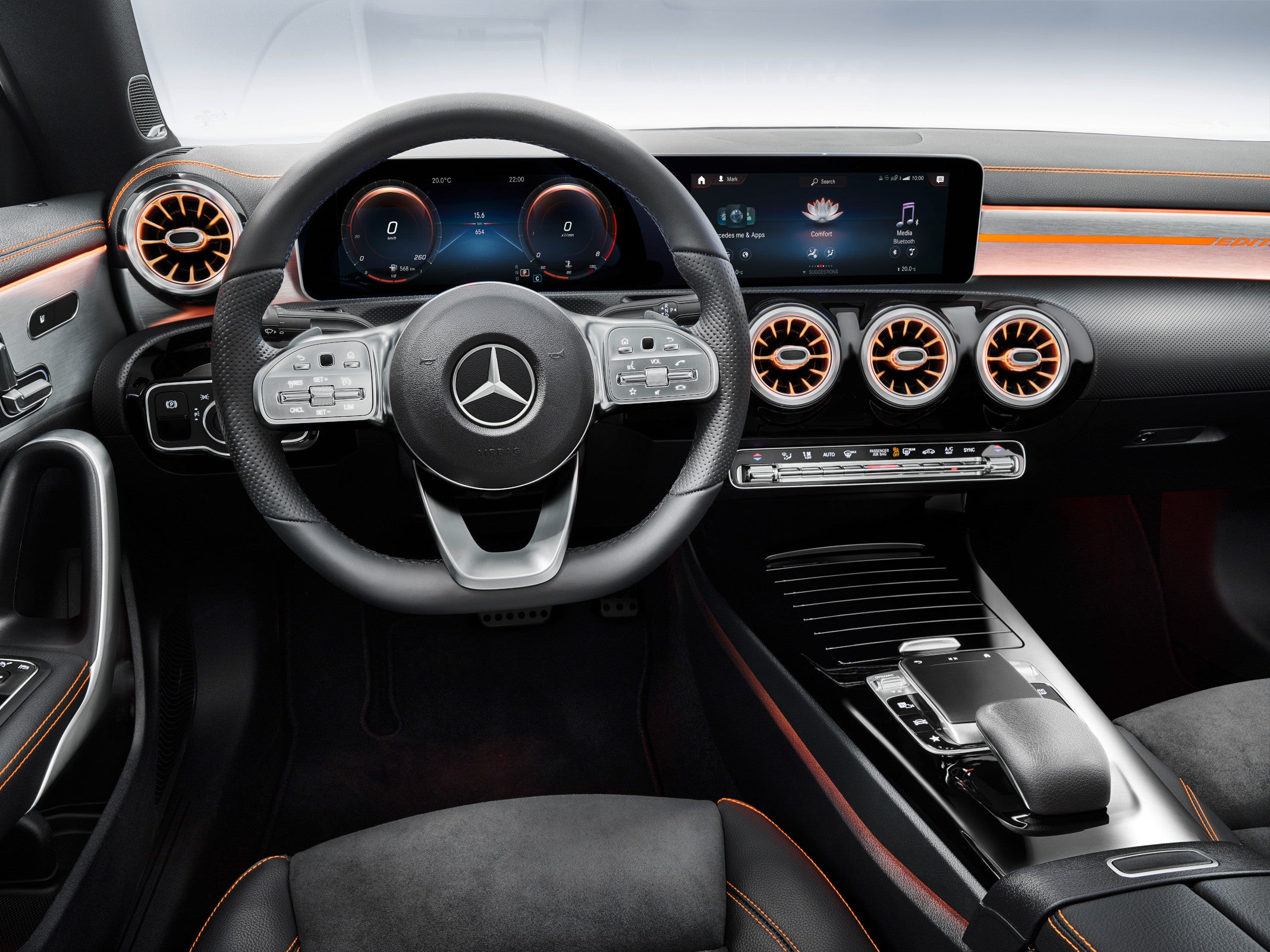 Das Cockpit des Mercedes-Benz CLA Coupe