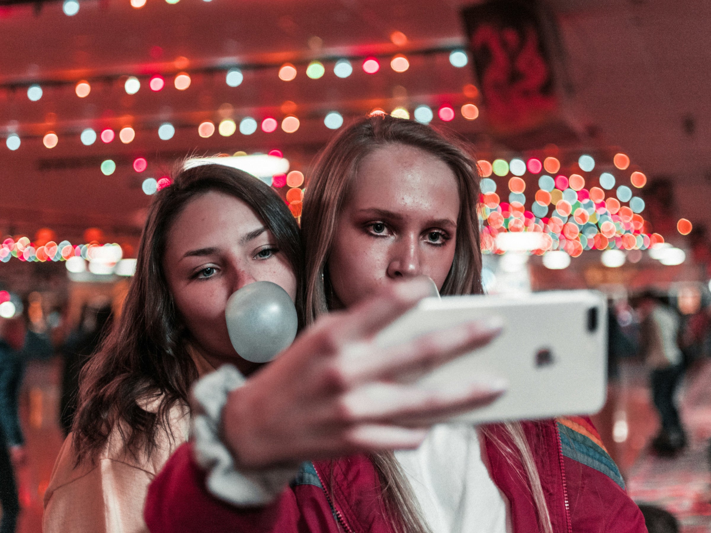 Das perfekte Selfie mit dem Handy: Diese 5 Tipps sollte jeder kennen