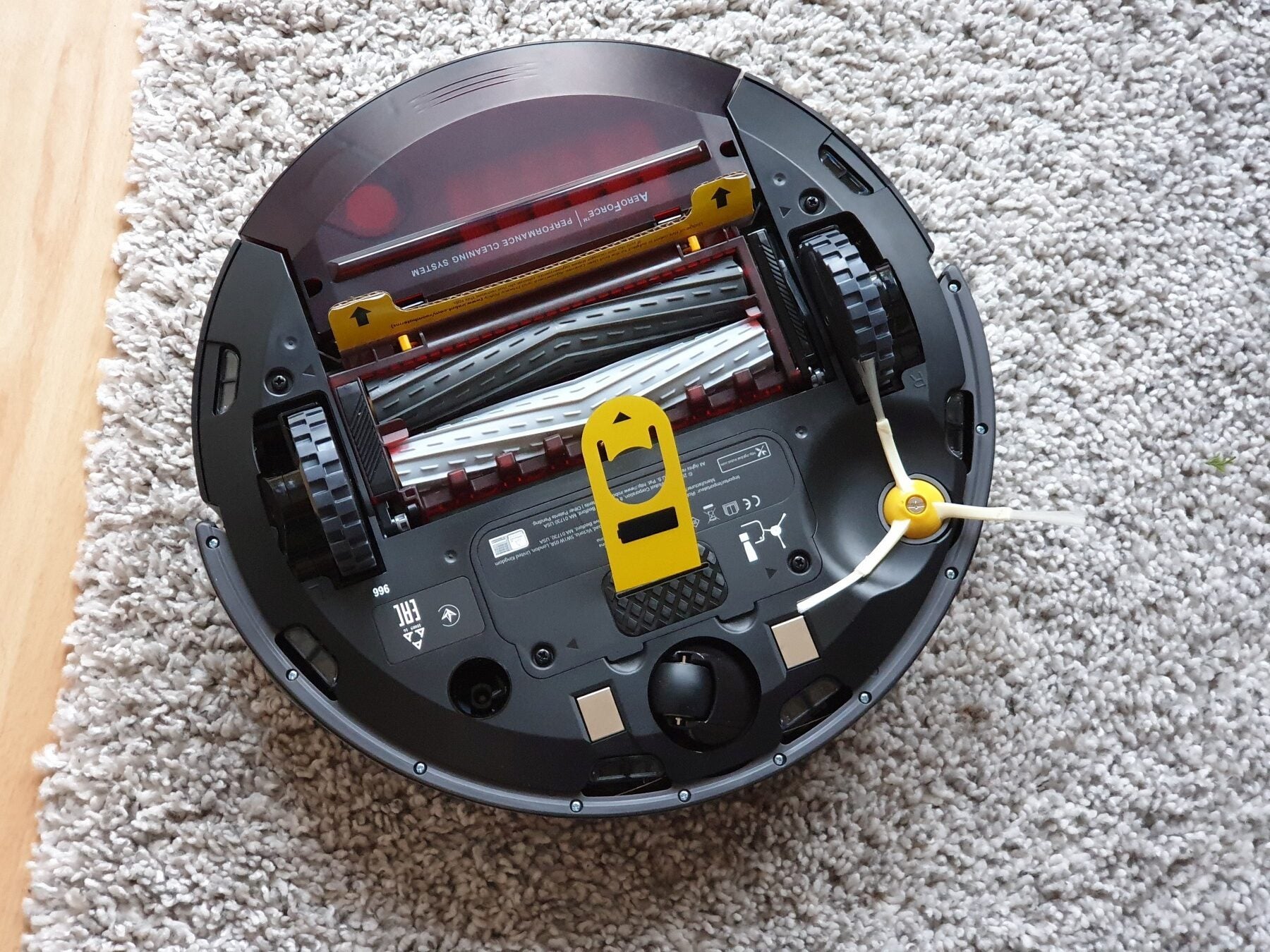 iRobot Roomba Testbericht: So gut ist "Volks-Saugroboter"