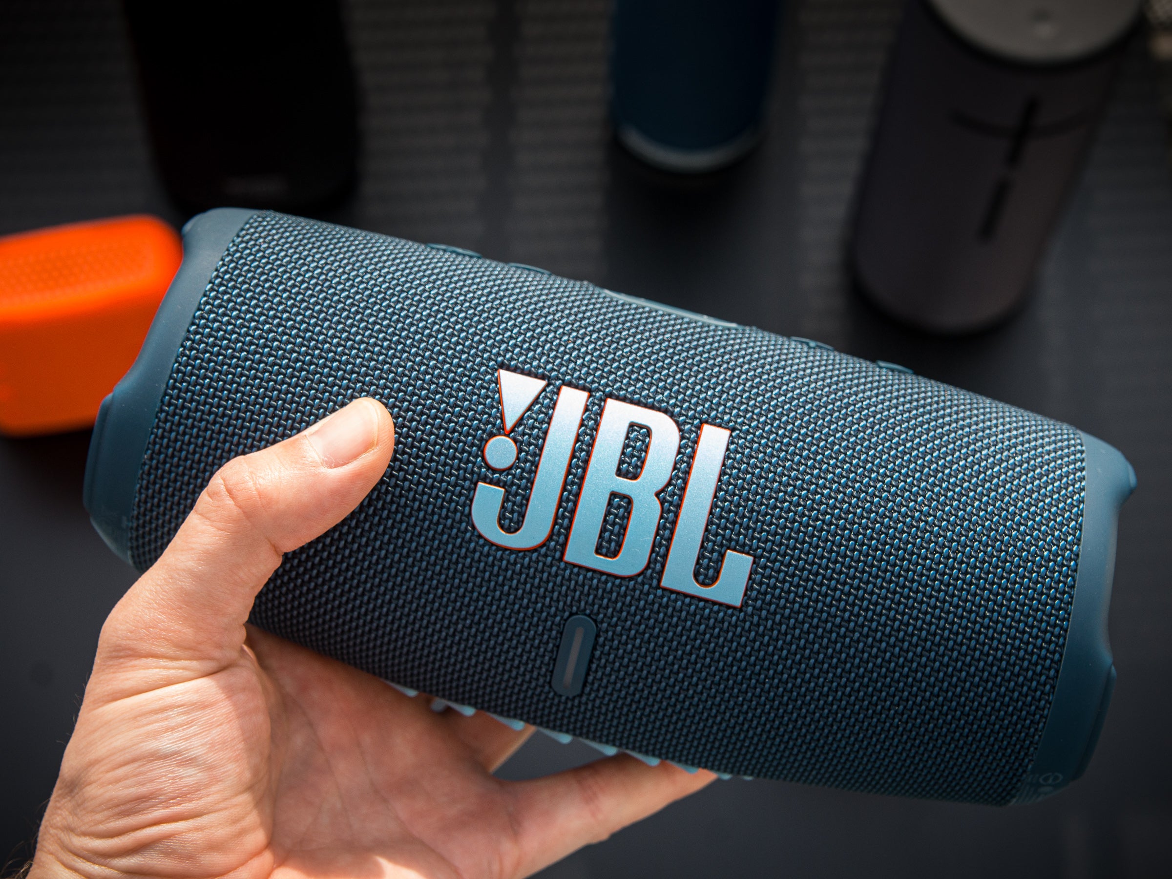JBL Charge der besten Bluetooth-Lautsprecher im Test