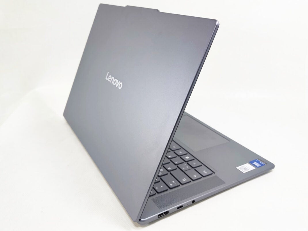 Lenovo Yoga Slim 7i Aura Edition