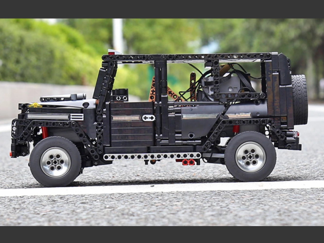 Foto: Klemmbaustein Mould King RC Benz G65 mit LED Lichtkits 1 zu 10 (13070)