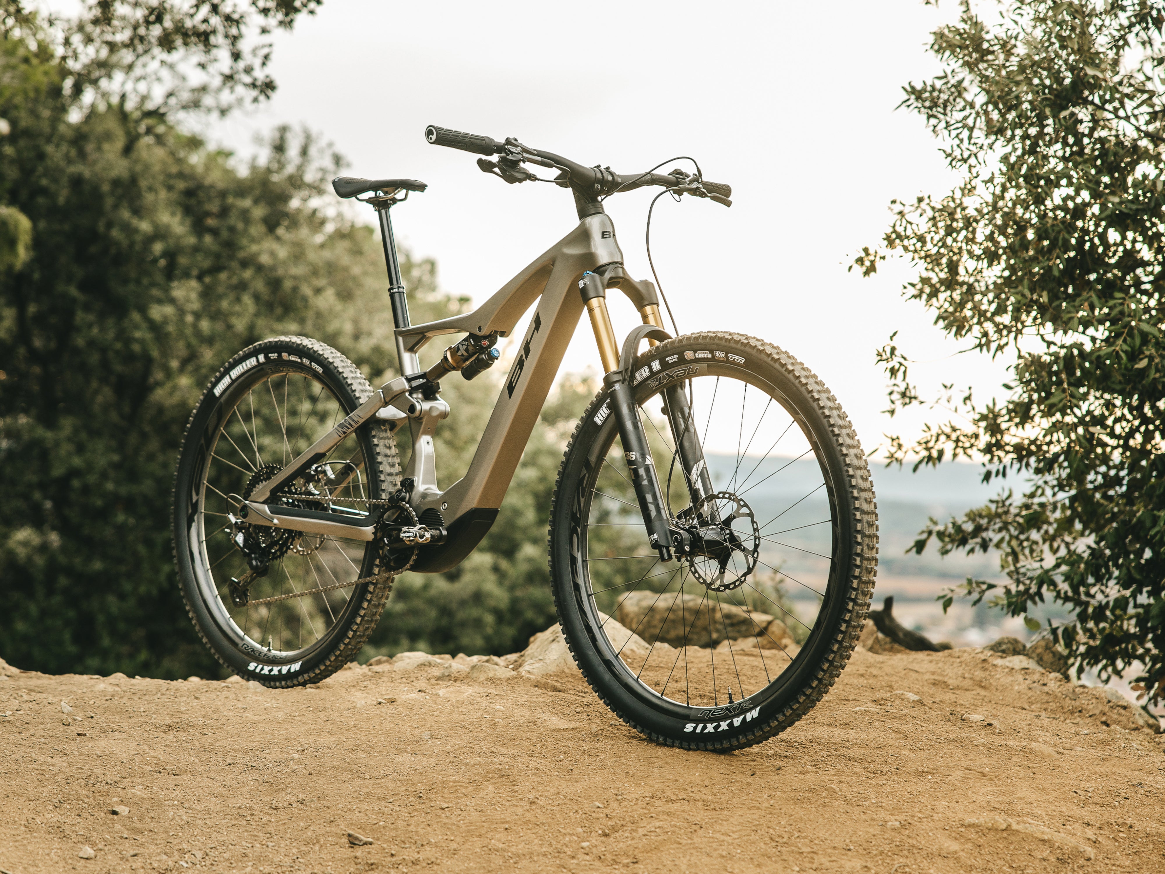 Neues E-MTB von BH Bikes: Starker Antrieb, schweres Gewicht