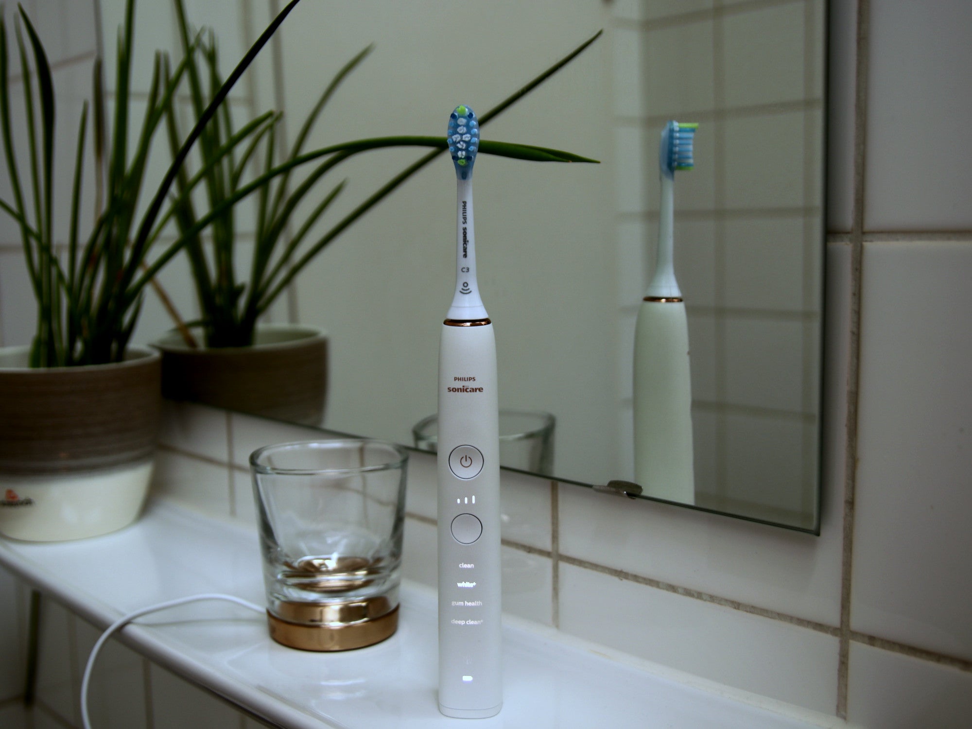 Philips Sonicare DiamondClean 9000 200 €Zahnbürste im Test