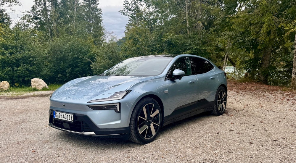 Frontansicht des Polestar 4.