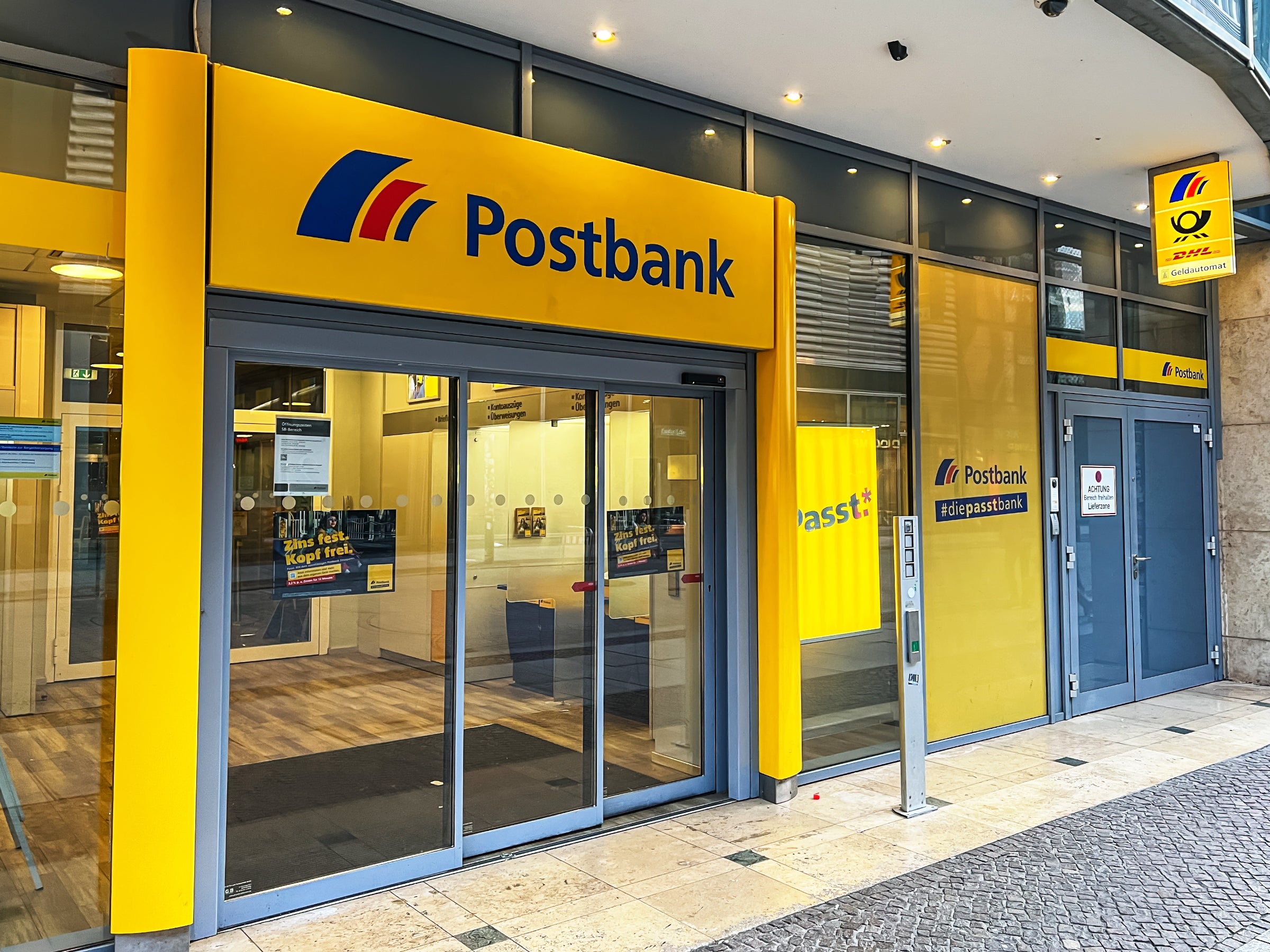 Postbank zieht Bargeld ab: In diesen Städten ist es bald so weit