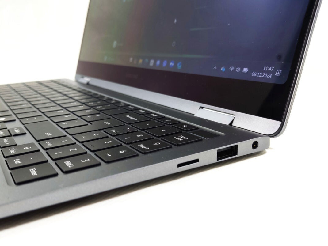 Samsung Galaxy Book5 Pro 360: Rechte Seite