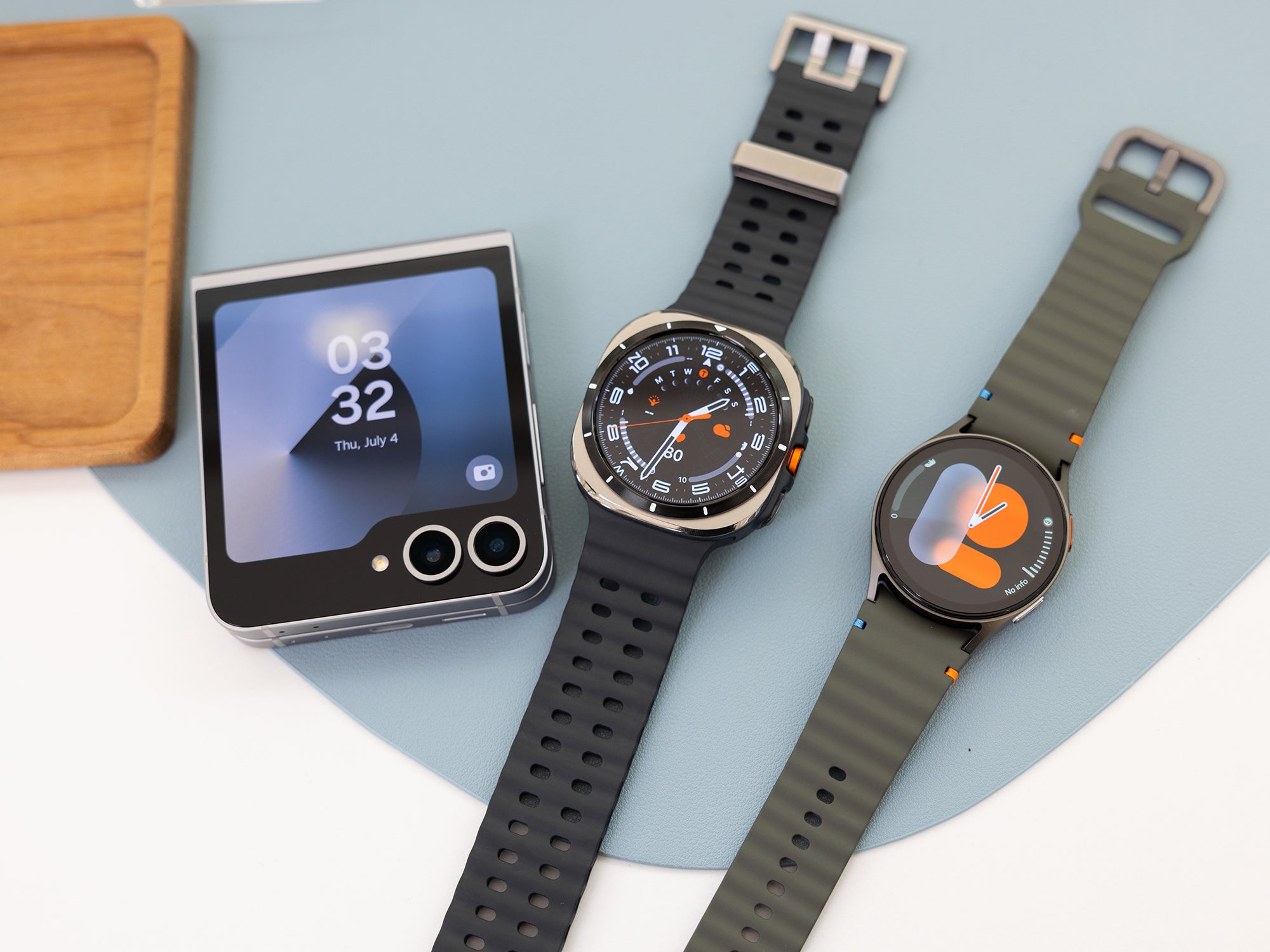 Samsung Galaxy Watch 7 und Samsung Galaxy Watch Ultra.