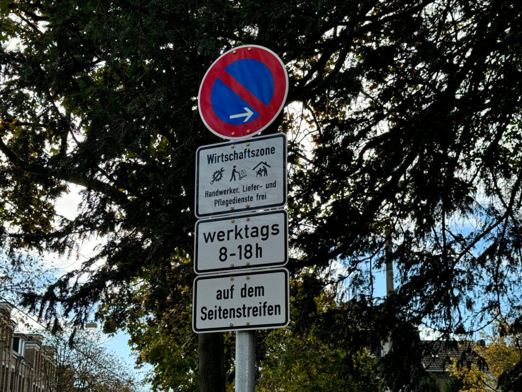 Wirtschaftszone Schild