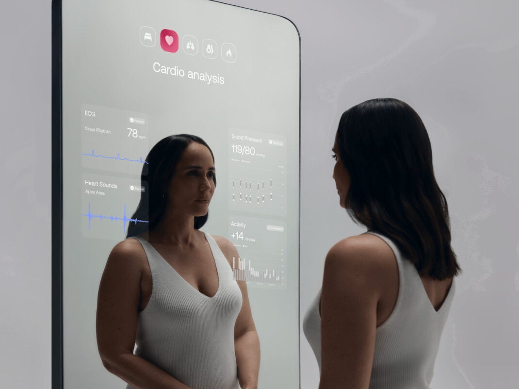 Withings Omnia: Smarter Spiegel zeigt Gesundheitsdaten